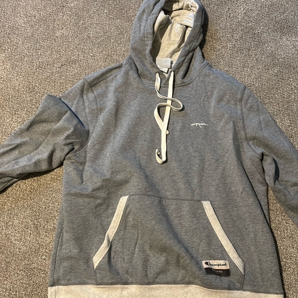 Champion size L men’s sweatshirt